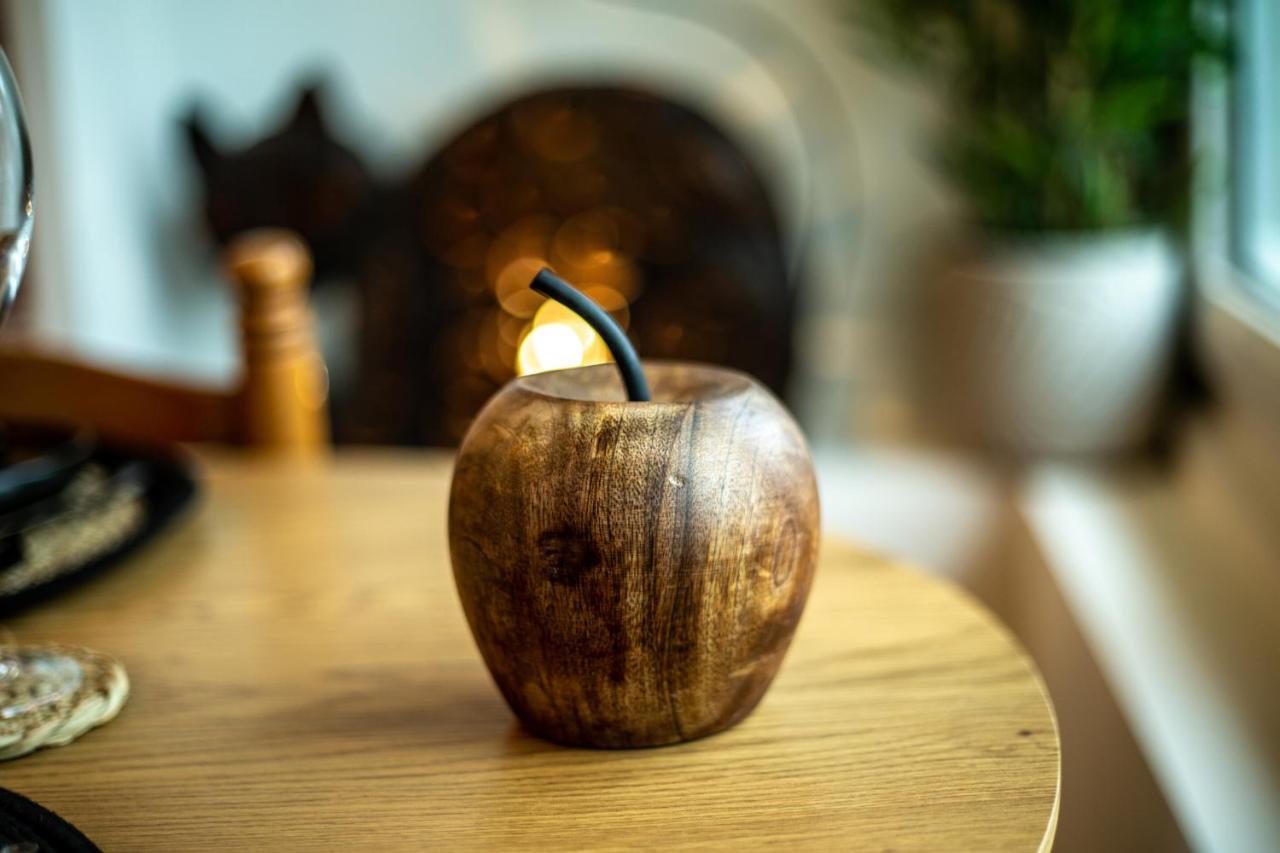 Suite Indus - Jardin, Netflix Et Parking - Le Manoir Aux Pommes Orbec Exterior photo